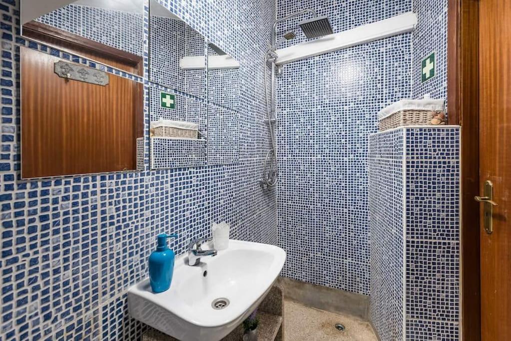 Вилла Pequena Casa Rustica Com Piscina Пеньяфьель Экстерьер фото